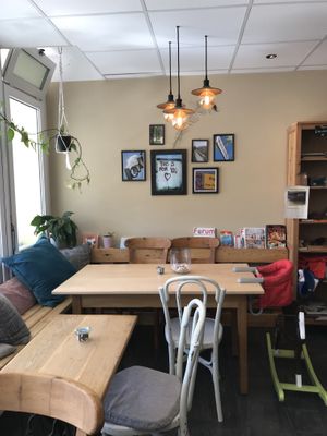 Indoor seating  at Initiative Poing Unverpackt in Poing