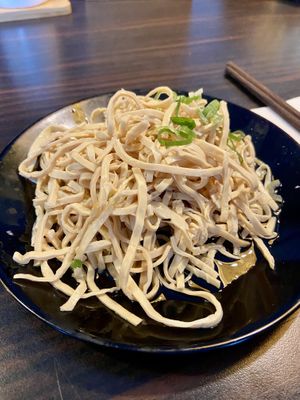Tofu salad    at the noodlemaker in Frankfurt