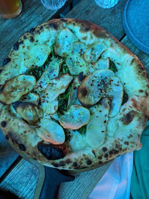 Tenderstem pizza #Veganuary at BrewDog in Las Vegas