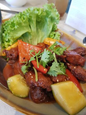 Sweet and sour delight at Whole Earth 环界蔬食 in Central Singapore