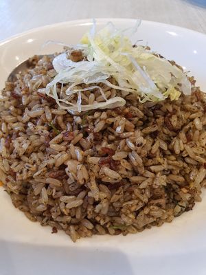 Olive brown rice at Whole Earth 环界蔬食 in Central Singapore