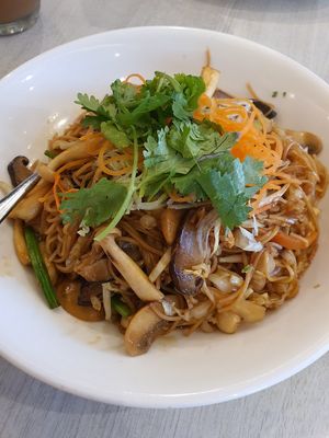 Mee Sua Noodle at Whole Earth 环界蔬食 in Central Singapore