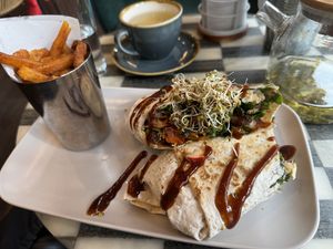 Wrappers Delight 🤤   at Mood Cafe in London