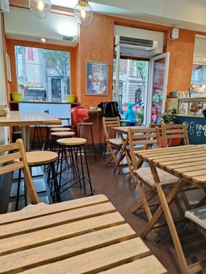  at Hummusbar in Budapest