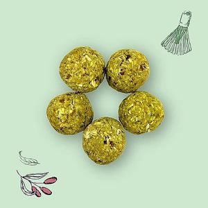 Matcha Ball
Ingredients:
organic Medjool dates, organic coconut, organic ceremonial matcha, Himalayan salts, love.
- Gluten-free
- Dairy-free
- No added sugars at Huafengsu Restaurant in Dongguan