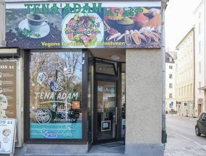 Restaurant von Außen  at Tena Adam Feinkosten und Gewürzladen  in Munich