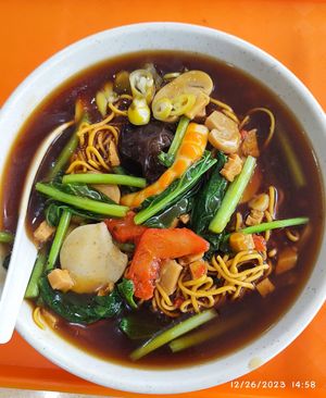 Dry stir fry noodles 干煸麵 #Veganuary at Evergreen Vegetarian Cuisine - 長生素  in Central Singapore