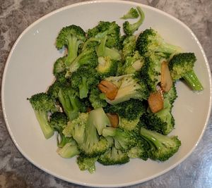 Broccoli with Garlic at Din Tai Fung - Pioneer Place in Portland