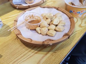 Grouted Tofu at A Good and Cheap Toufu - 三块-拾 in Kunming