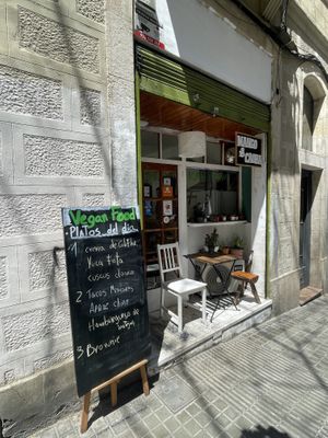 Entrance  at Mango & Caoba in Barcelona