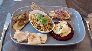 Dish of the day: vegan cheese with homemade bread, macaroni with red beans, beet creem and vegetables at Carmen Ragosta in Paris