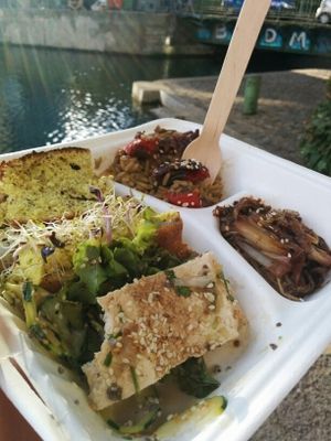 petit plat à emporter at Carmen Ragosta in Paris