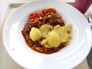 Bohnen Eintopf mit Kartoffeln at Mensa Am Hubland in Wurzburg