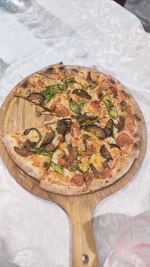 Vegetarische Pizza at Azizi in Midelt