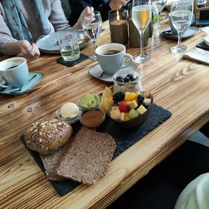 Senkrechtstarter vegan breakfast option (€12.90!) at RheinSpaziert in Cologne