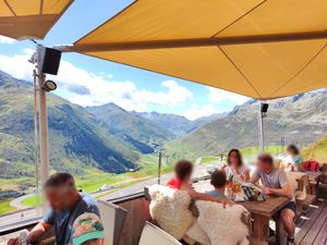 Outdoor seating at Alp-Hittä in Andermatt