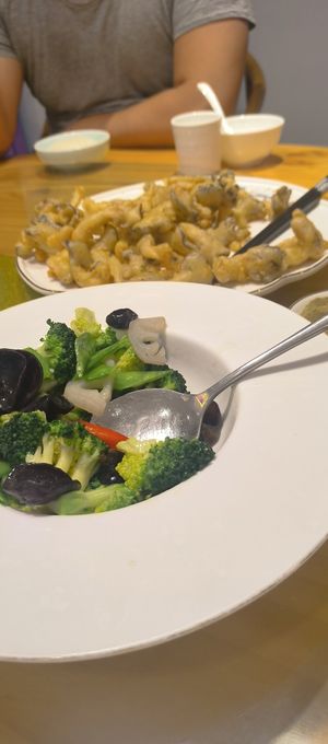  at Fengshanzhai Vegetarian Restaurant 奉善斋素食餐厅 in Qingdao