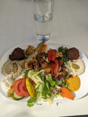 Falafel Teller - 5/5 at Za'atar Falafel in Berlin