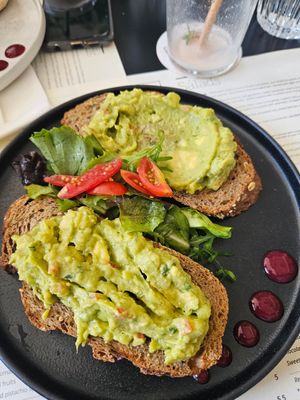 Avo toast at Stoa Urban Kitchen in Limassol