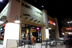 RAWFoodExpress
5105 S. Fort Apache Road #110
Fort Apache & Tropicana

M-F   11A-7P
SAT   10A-3P
SUN   CLOSED at Raw Food Express in Las Vegas