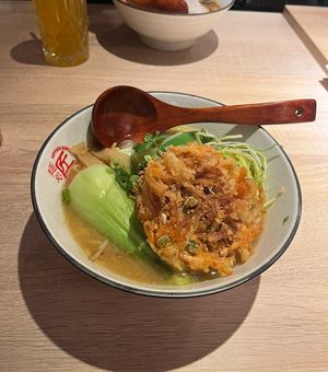 Vegane Miso Rahmen mit Tempuragemüse  at Takumi Sapporo Ramen Kitchen in Essen