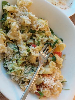 Vegan avocado pasta at Vapiano - Foorum in Tallinn