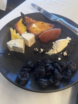 Vegan Cheese 🧀 plate w/gluten free bread!  at Crossroads Kitchen in Los Angeles