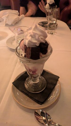 Sunday con brownie vegano at Crossroads Kitchen in Los Angeles