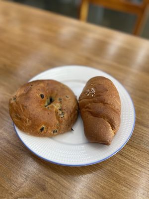 Olive bagel & salt bread  at Hygge Cafe Vegan Bakery - 휘게 카페 비건베이커리 in Gangreung