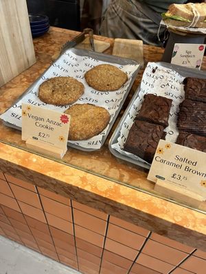 Vegan cookie  at Oatis in London