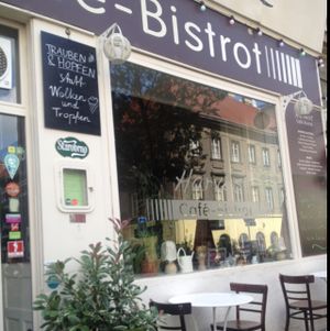 Outside  at Cafe Harvest in Vienna