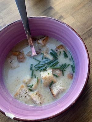 Sellerie Suppe  #Veganuary at Cafe Harvest in Vienna