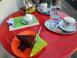  at Cafe Harvest in Vienna