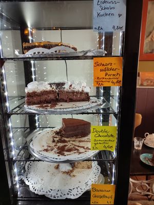  at Cafe Harvest in Vienna