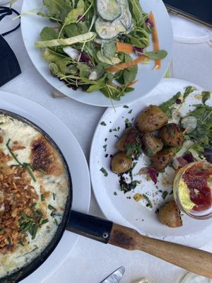   at Cafe Harvest in Vienna