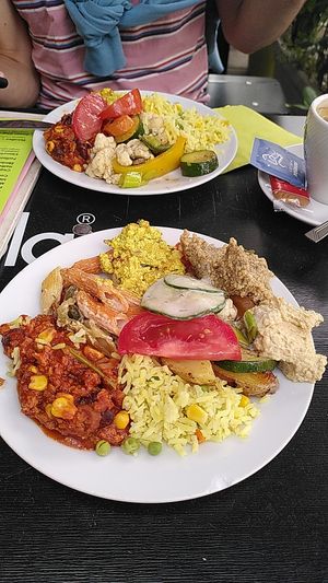 Brunch at Cafe Harvest in Vienna