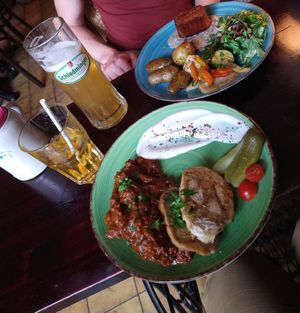  at Cafe Harvest in Vienna