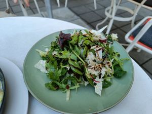  at Cafe Harvest in Vienna