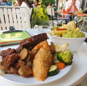 Brunch at Cafe Harvest in Vienna