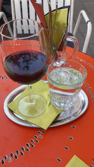 Merlot at Cafe Harvest in Vienna