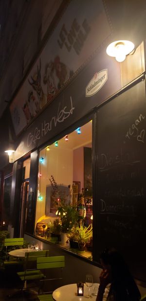 Front at Cafe Harvest in Vienna