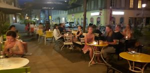 Outdoor seating at Cafe Harvest in Vienna