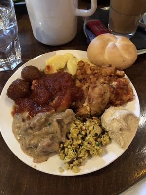   at Cafe Harvest in Vienna