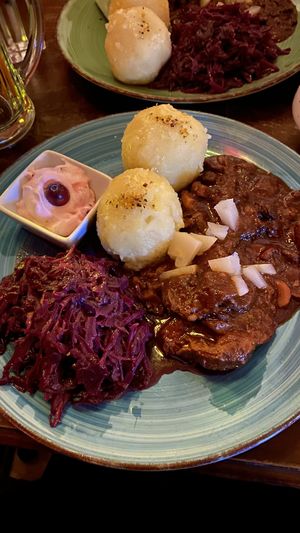 Vegansl  at Cafe Harvest in Vienna