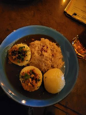 Gefüllte Knödel at Cafe Harvest in Vienna