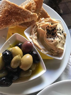 You can never go wrong with some olives and hummus at Cafe Harvest in Vienna