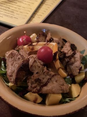 Mango „chicken“ saladd  at Cafe Harvest in Vienna