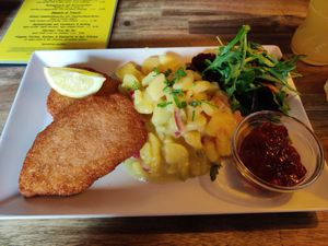  at Cafe Harvest in Vienna