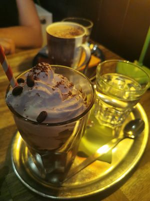 Eiscafe at Cafe Harvest in Vienna