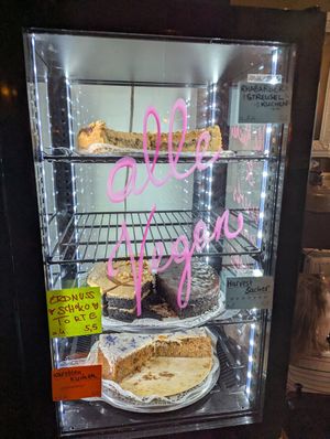  at Cafe Harvest in Vienna